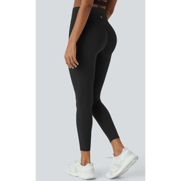 Halara NWT Black 7/8 High Waisted Scrunch Butt Lifting Control - Picture 1 of 6